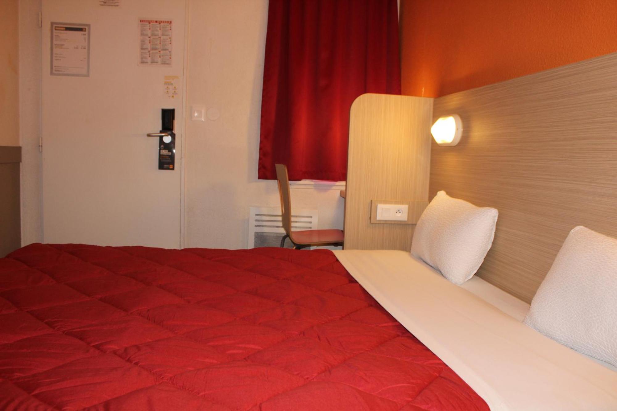 Premiere Classe St Quentin En Yvelines Elancourt Trappes Kültér fotó